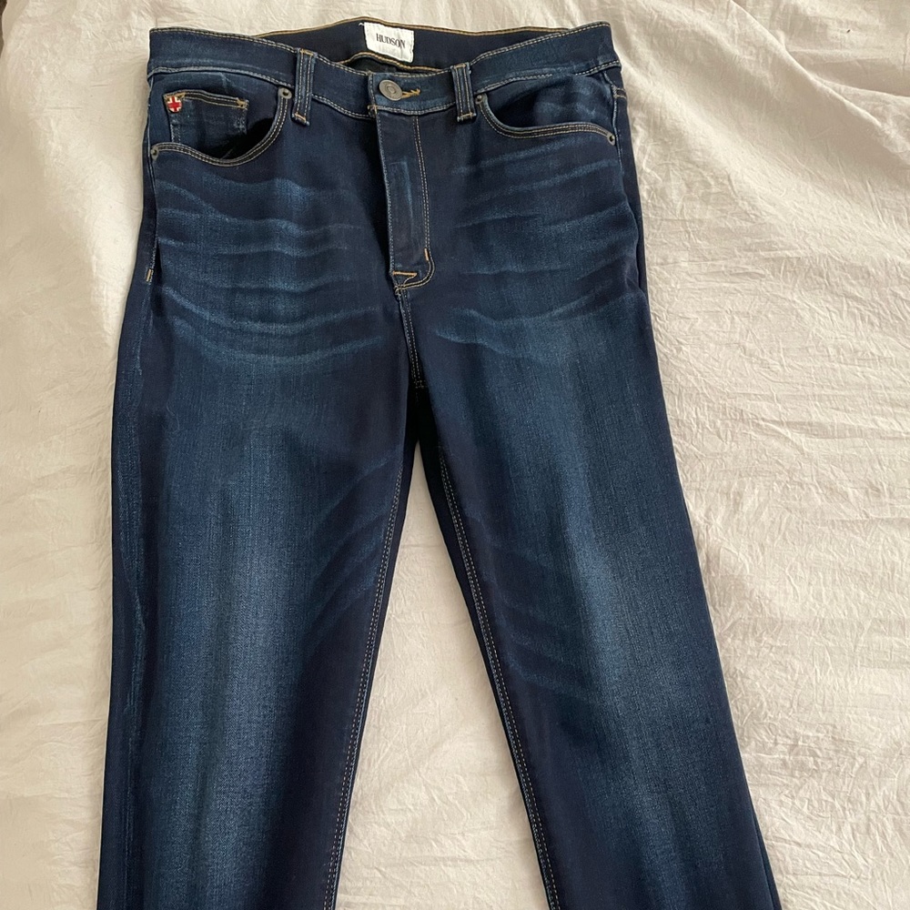 HUDSON JEANS SIZE 28